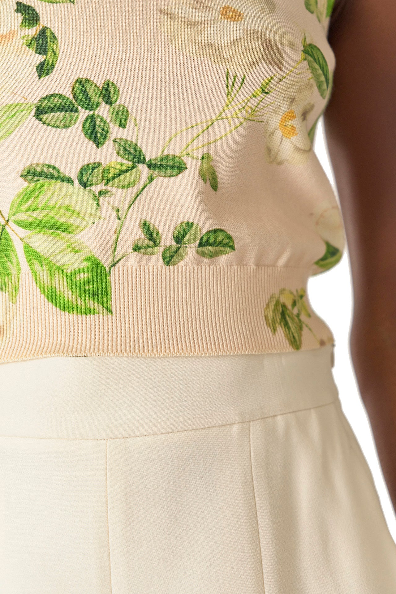 Rose Printed Knit Shell - Image 4